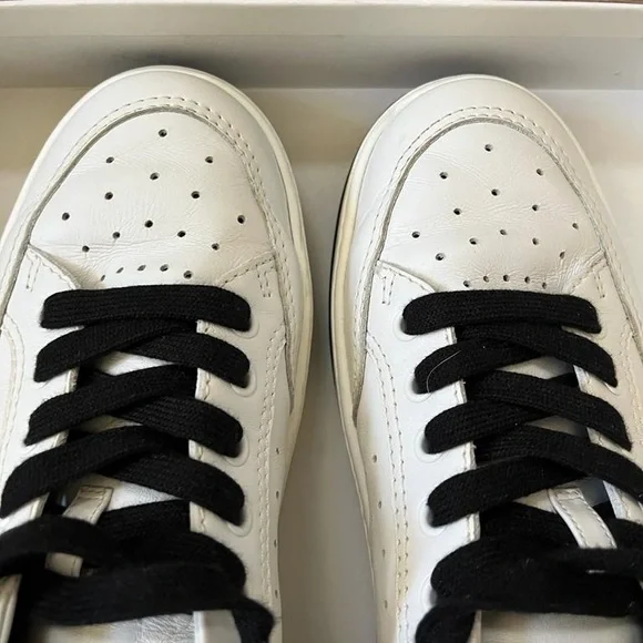 Chanel sneakers - Picture 9 of 11